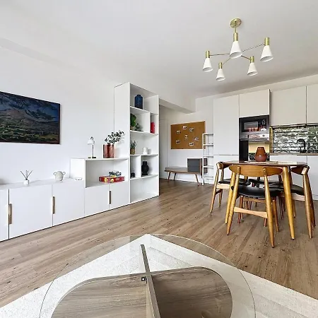 Exceptional Vieux-port Terrace View *