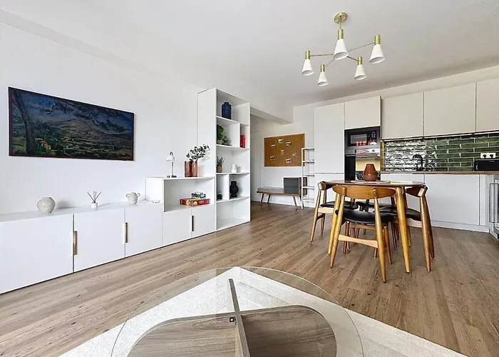 Exceptional Vieux-port Terrace View *